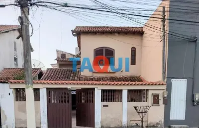 Casa duplex independente com 2 quartos no parque burle em  cabo frio - rj