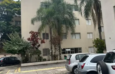 Apartamento com 1 dormitório, uma vaga de garagem com 39 m2.