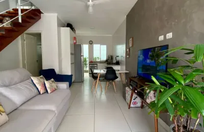 Sobrado com 02 suítes a 100 metros da praia, em caraguatatuba