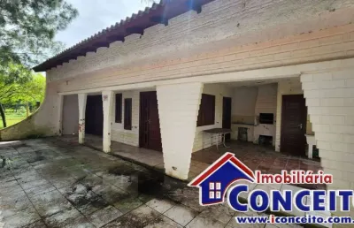 C791 - residência com 2 terrenos no centro de mariluz