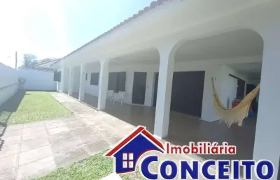 C806 - linda residência com 3 dormitórios localizada em santa terezinha