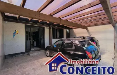 C890 - linda residência em região de moradores no balneário nova nordeste