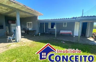 C31 - residência de alvenaria composta de 05 dormitórios