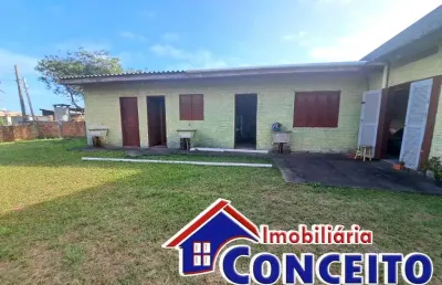 C1107 - pousada localizada em região de moradores no centro de imbé