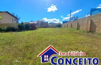 T30 - ótimo terreno medindo 300 m² em excelente localização