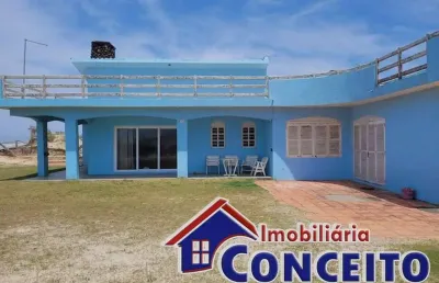 C224 - excelente residência na praia beira mar de mariluz