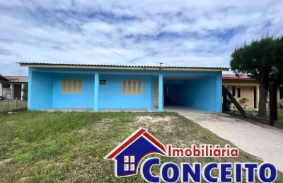 C388 - excelente residência com suíte a 150 metros do mar