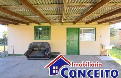 C444 - residência composta de 03 dormitórios em região de moradores