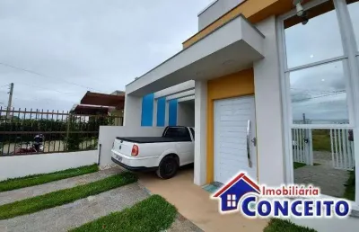 C99 - residência em alto padrão e com fino acabamento no centro de imbé