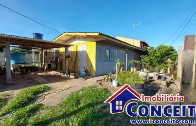 C19 - residência de esquina localizada a 150 metros do mar