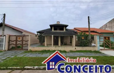 C424 - excelente residência localizada no balneário albatroz