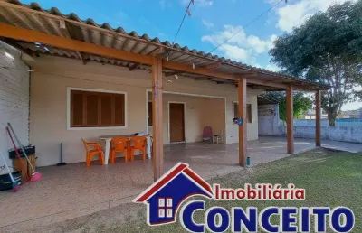 C160 - linda residência de esquina em excelente localização