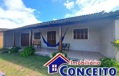 C18 - ótima residência a 400 metros do mar em excelente localização