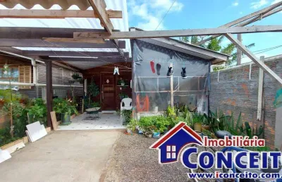C49 - residência com 3 dormitórios localizada no balneário marisul