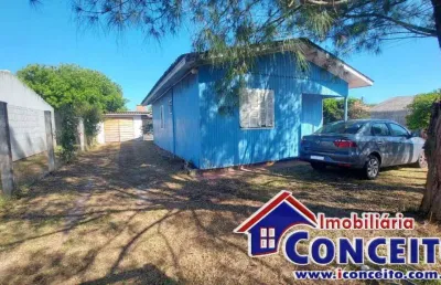 C125 - residência a 400 metros do mar com 02 terrenos em marisul