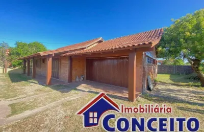 C301 - ótima residência de esquina em excelente localização