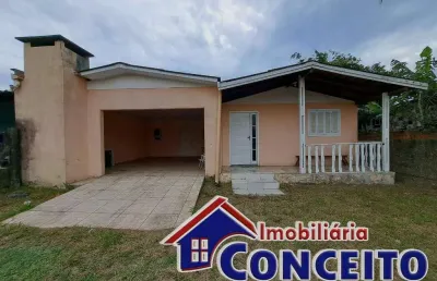 C298 - ótima residência localizada em região de moradores em mariluz