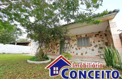 C71 - residência com anexo localizada em região de moradores em mariluz
