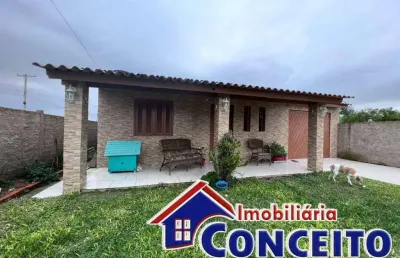 C163 - residência com 3 dormitórios localizada no balneário presidente