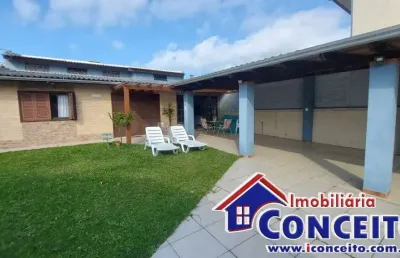 C1037 - ótima residência com 3 dormitórios em região de moradores no centro