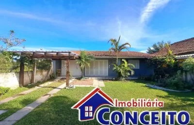 C1057 - ótima residência em excelente localização no centro de imbé