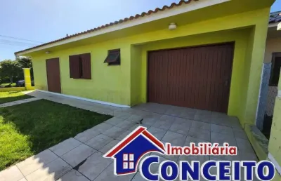 C1070 - excelente residência de esquina no centro de imbé