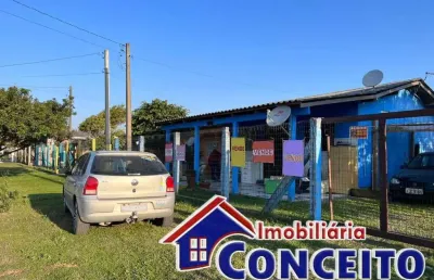 C708 - residências em ótima localização no balneário mariluz