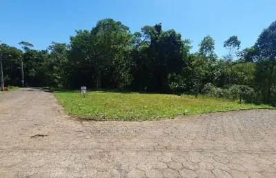Lindo terreno de esquina, bairro são defende- criciúma