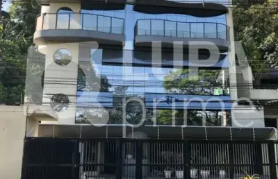 Prédio espaçoso com 10 vagas para venda na casa verde