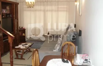 Sobrado com 3 quartos sendo 2 suítes no horto florestal