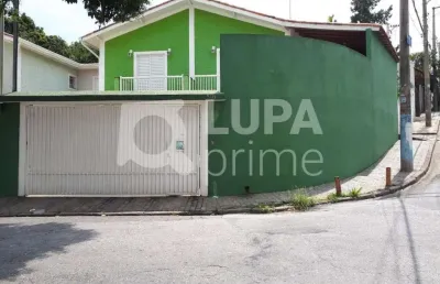 Sobrado com 3 dormitórios sendo 1 suítes á venda no imirim