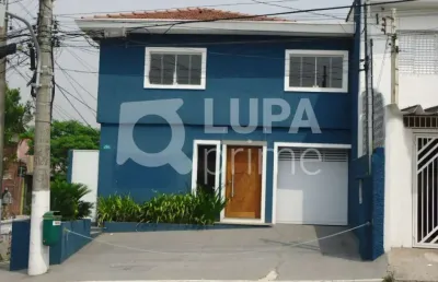 Prédio comercial com 300 metros á venda na água fria.