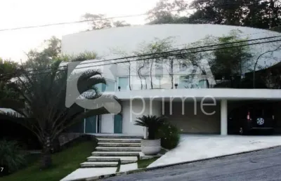 Sobrado com 4 dormitórios sendo suítes á venda no jardim ibiratiba