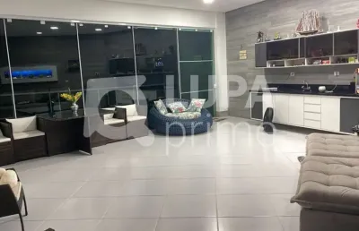 Belíssima casa em residencial a venda na zona norte