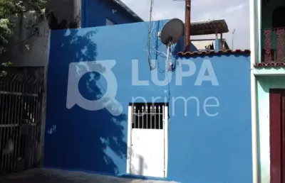 Imóvel para renda com 3 casas para renda- parque edu chaves