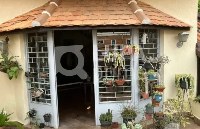 Sobrado com 3 dormitórios sendo 1 suíte á venda na vila irmãos arnoni