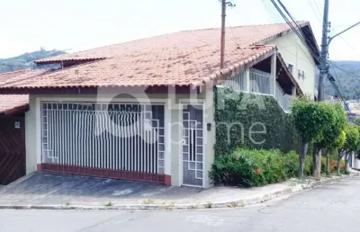 Casa com 4 dormitórios para venda no jardim virginia bianca!