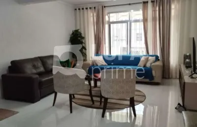 Sobrado com 3 dormitórios sendo 1 suíte á venda na vila paiva
