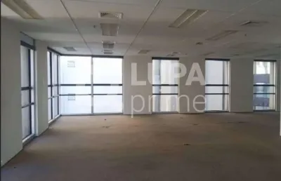 Conjunto comercial com 570 metros para locação na chácara santo antônio!