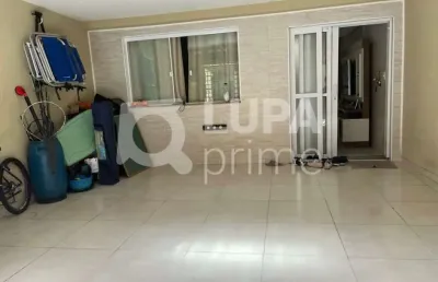 Casa com 3 quartos à venda na Rua Tanque Velho, 241, Vila Nivi, São Paulo