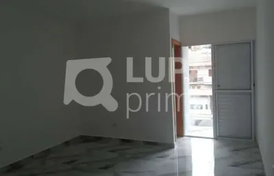 Sobrado com 3 dormitórios sendo suítes á venda na vila gustavo