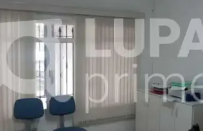 Sobrado com 4 dormitórios sendo 1 suíte para locação no parque casa de pedra!