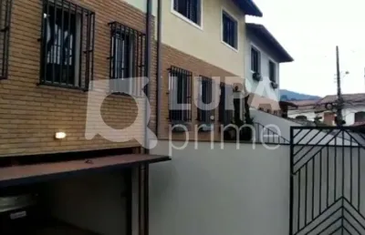 Sobrado com 3 dormitórios sendo 1 suíte á venda no jardim virgínia bianca!