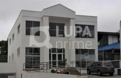 Prédio comercial com 945m² para locação, em santo amaro