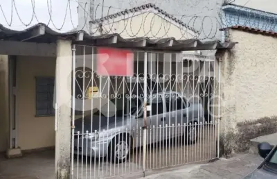 Casa térrea com 1 dormitório á venda na parada inglesa!