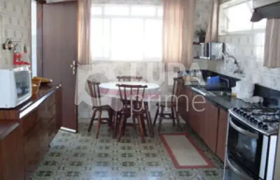 Casa à venda com 3 dormitórios no jardim são bento!