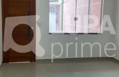 Sobrado com 2 dormitórios sendo 1 suíte á venda na vila paiva