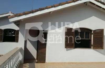 Sobrado com 6 dormitórios sendo 2 suítes á venda no tremembé