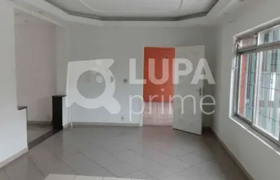 Casa térrea com 3 dormitórios, sendo 2 suítes e 5 vagas á venda na vila santa terezinha