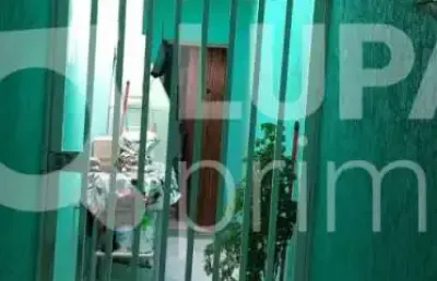 Sobrado com 3 dormitórios sendo 1 suíte á venda no imirim.